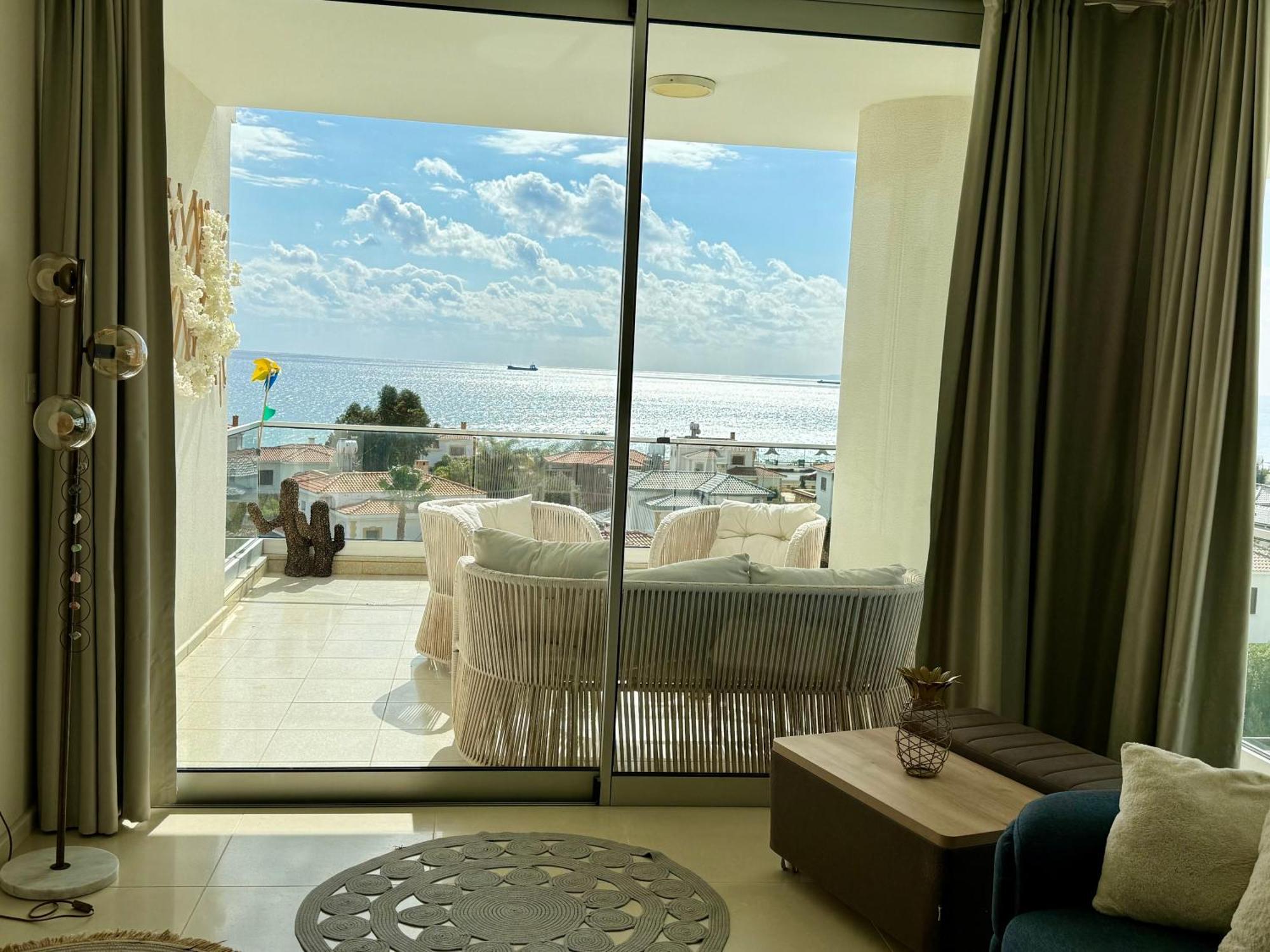 Sea View Suites By The Coast 파마구스타 외부 사진