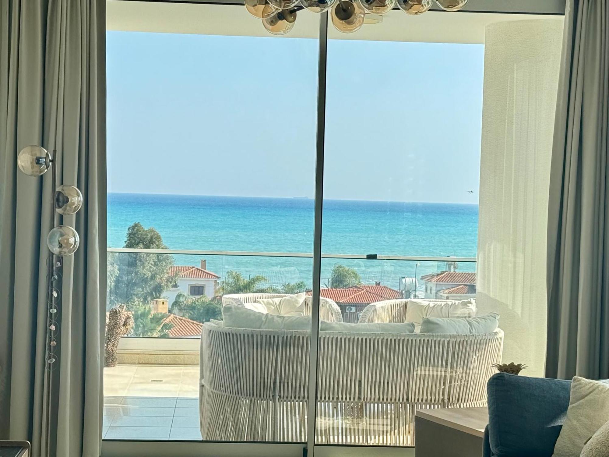 Sea View Suites By The Coast 파마구스타 외부 사진