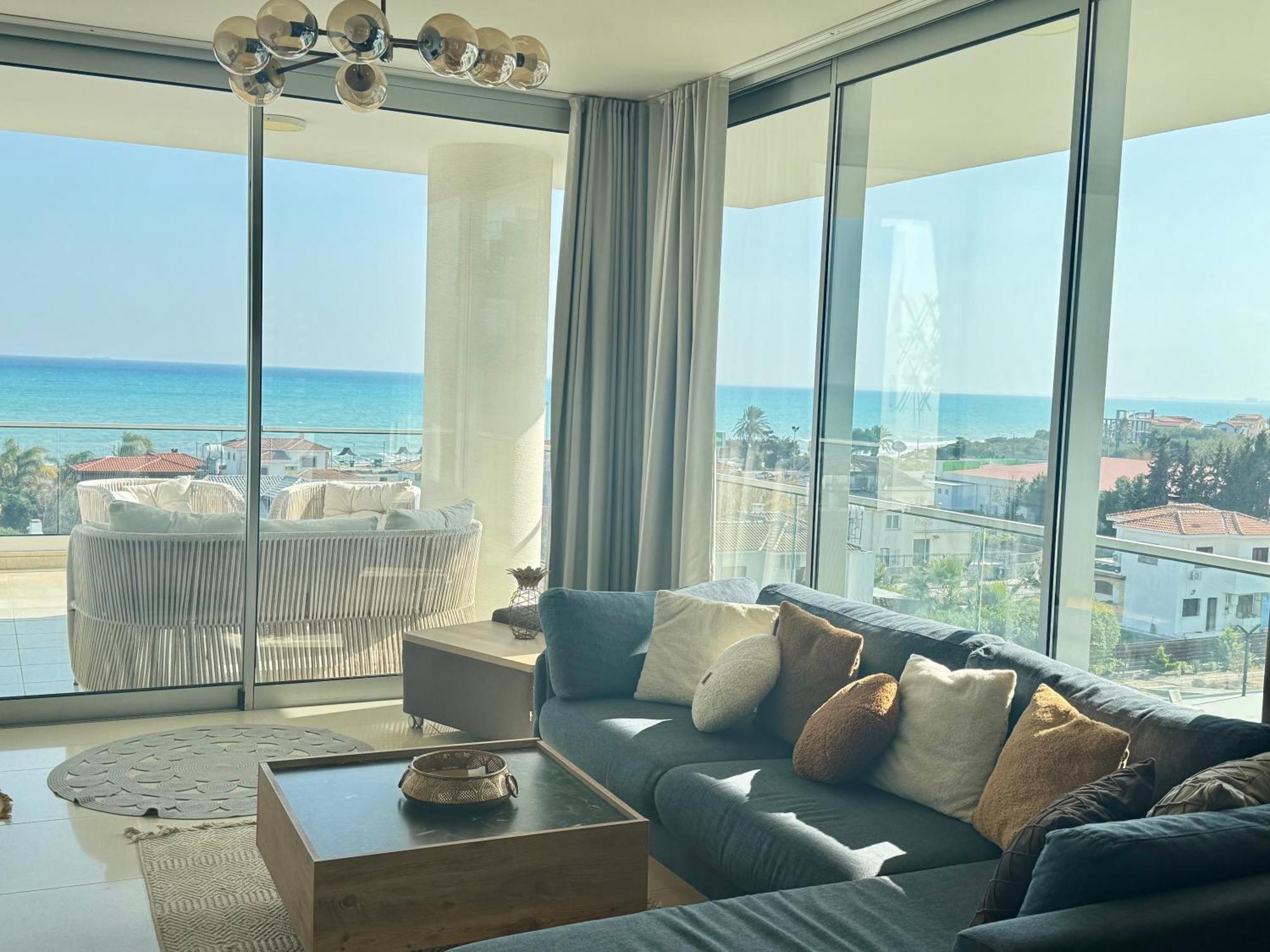 Sea View Suites By The Coast 파마구스타 외부 사진
